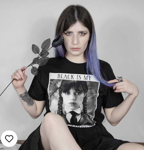 Camila Seidel, la Influencer Chilena que Conquista Europa con su Estilo Gótico