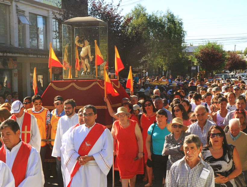 Bajo el Manto Protector de San Sebastián: Un Encuentro con la Fe en Yumbel 