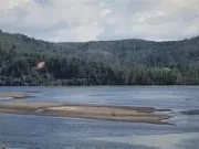 ¡De madrugada y al agua! Camioneta cae al río Biobío en la Costanera y conductor logra escapar milagrosamente