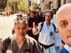 Puños en alto en La Moneda: karatekas presionan por el fin de una ley que consideran obsoleta