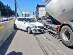 “Noche de sirenas y metal retorcido: violenta colisión entre bus y automóvil paraliza la Ruta 160 en San Pedro de la Paz”