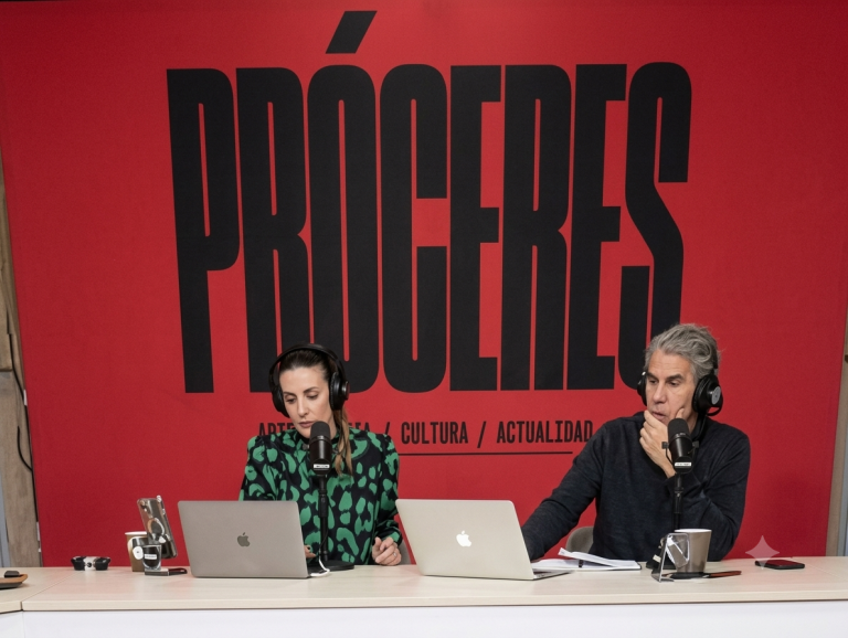 “Próceres”: la nueva voz de la contingencia política que conquista a las audiencias chilenas