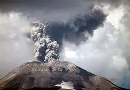 ¡Nevados de Chillán enciende las alarmas! Aumenta actividad volcánica y autoridades decretan Alerta Amarilla