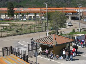 Cárcel Bajo la Lupa: Megaallanamiento en Penal Biobío Deja al Descubierto Drogas, Armas y Celulares