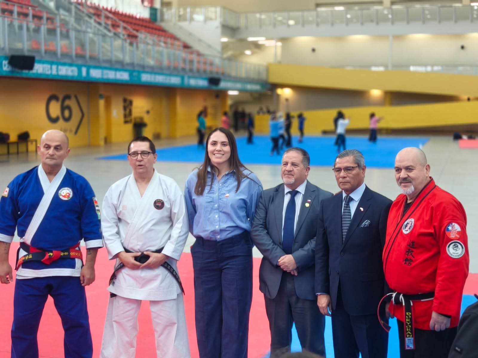 “Una Victoria Histórica para las Artes Marciales: El Mundo del Combate Agradece a Natalia Duco y a Quienes Impulsaron el Cambio”